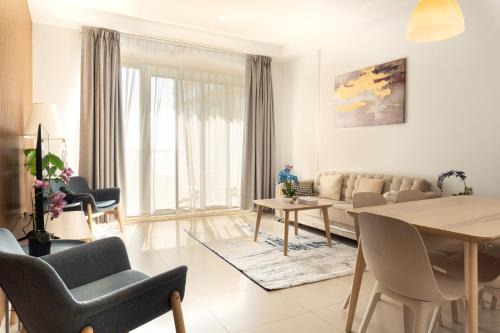 Ras Al Khaimah Apartment | Sea View Modern 2BHK Apartment with Balcony