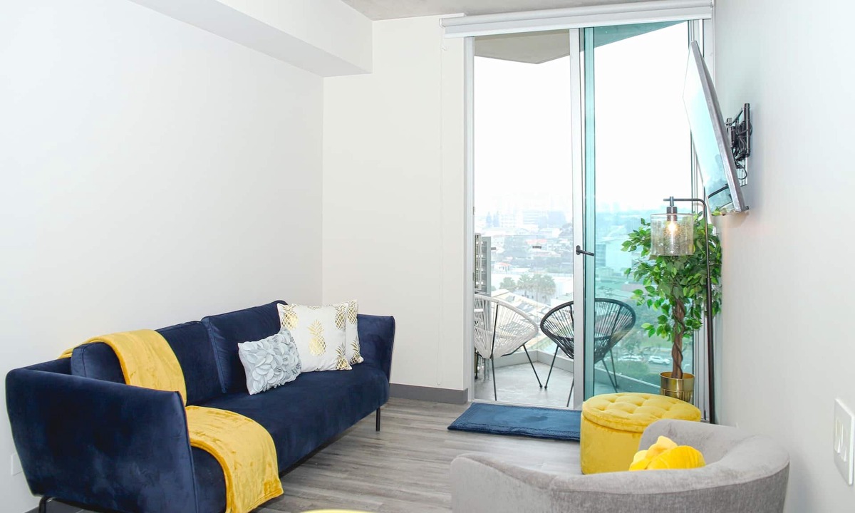 Mata Redonda Apartment | Secrt Sabana 2BR · Workspace + WiFi · Pool & Gym · Parking · Apt 1113
