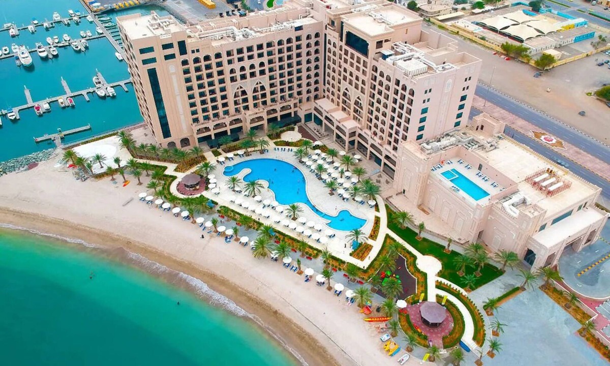 Al-Fujairah Hotel | Serene Stay in Beachfront Room w/Balcony & Stunning Indian Ocean View