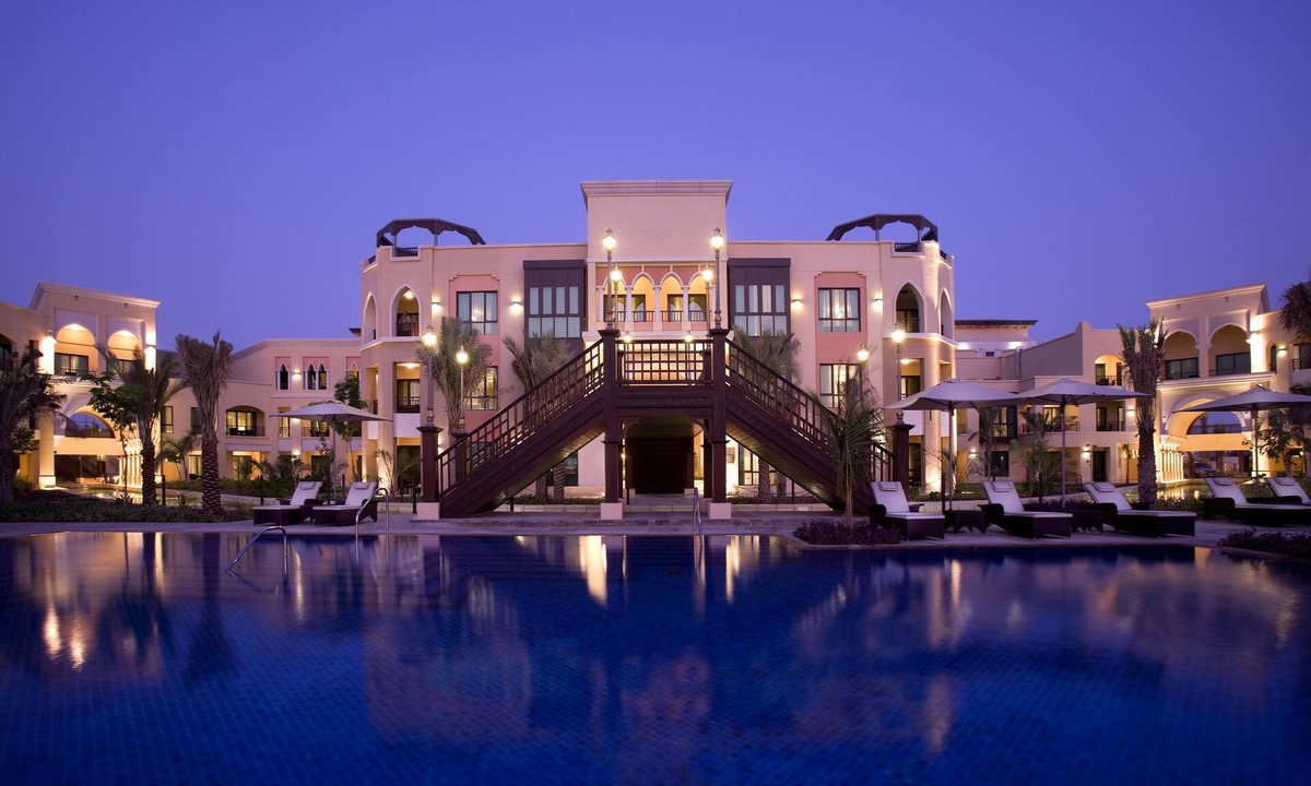 Al Maqta Hotel | Shangri-La Hotel Apartments Qaryat Al Beri