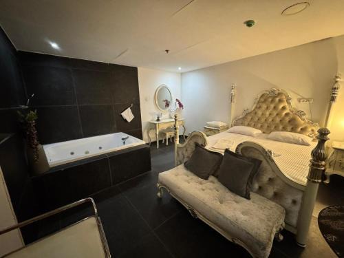 Haifa Hotel | Shantel