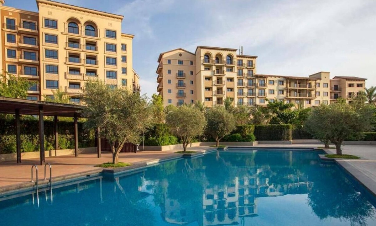 Dubai Apartment | Silk Valley - Luxury 1B with pool access