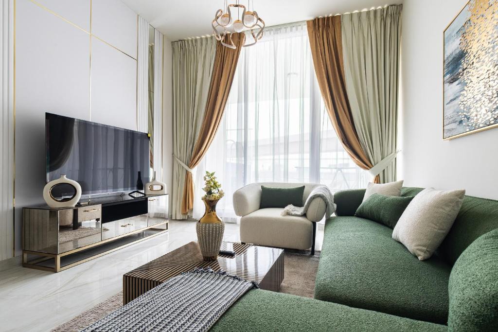 Dubai Apartment | Simply Comfort Vacation Homes Rental Luxury 3Br Apts with Private Pool in Gemz