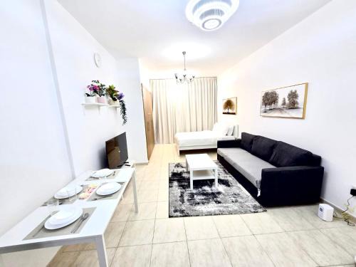 Dubai Apartment | Skycourts - Well furnished Studio apartment