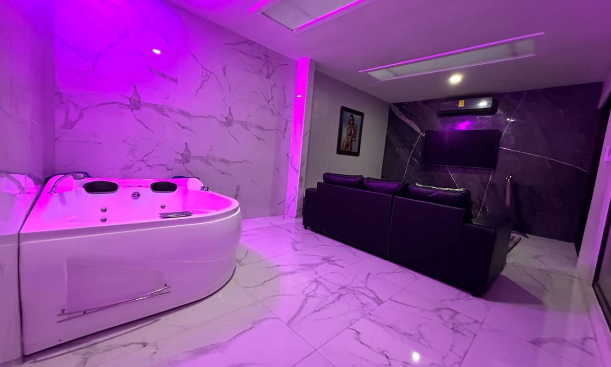 Brasil House | Small Lux House/2BR HOTTUB