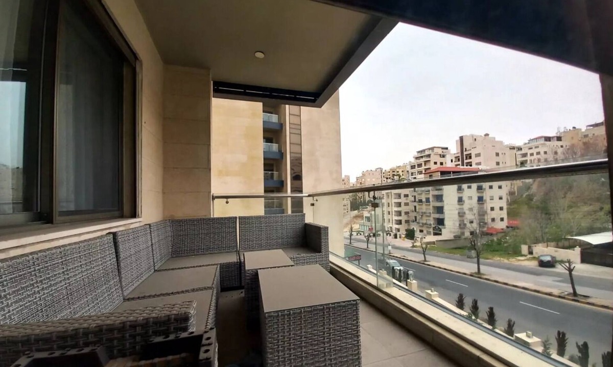 Amman Apartment | Spacious 3-bedroom apartment in serene عمان with AC