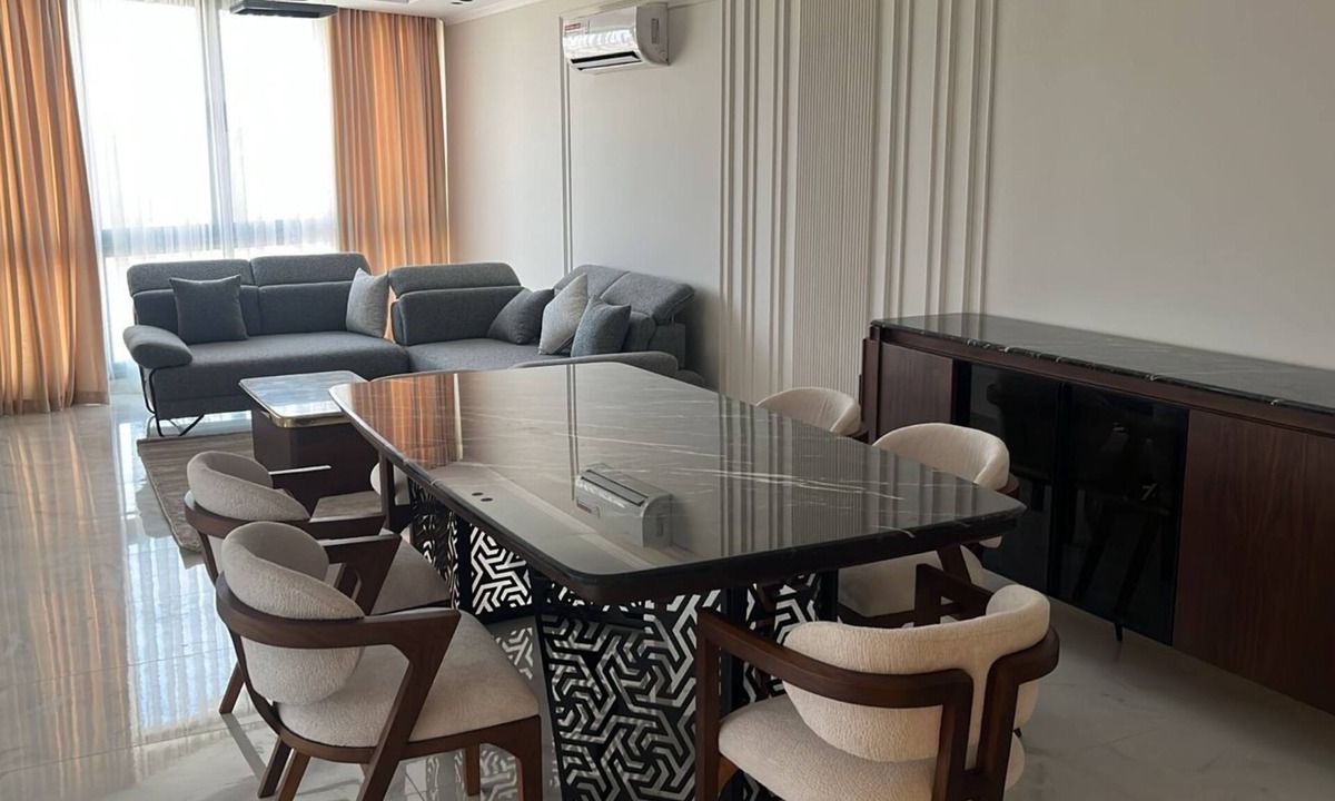 Al-'Umraniyah Apartment | Spacious 4-bedroom apartment in fabulous Giza Governorate with AC, WiFi