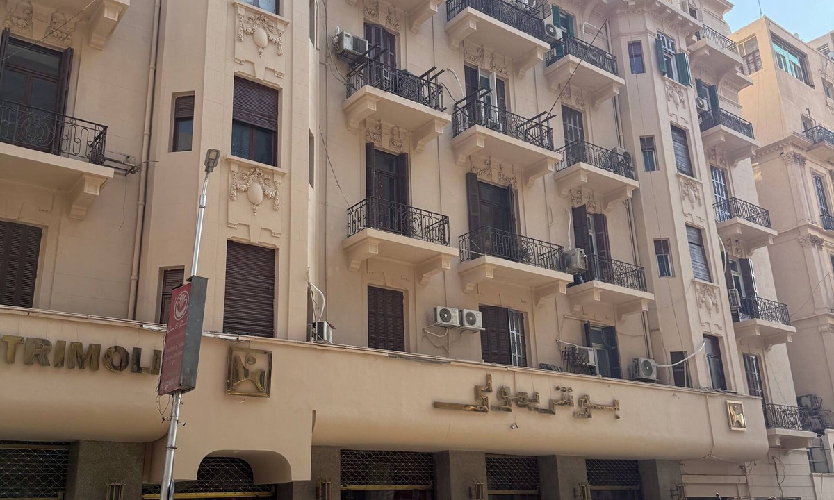 Qasr an-Nil Apartment | Spacious 5-bedroom apartment with AC, WiFi in fantastic Cairo Governorate