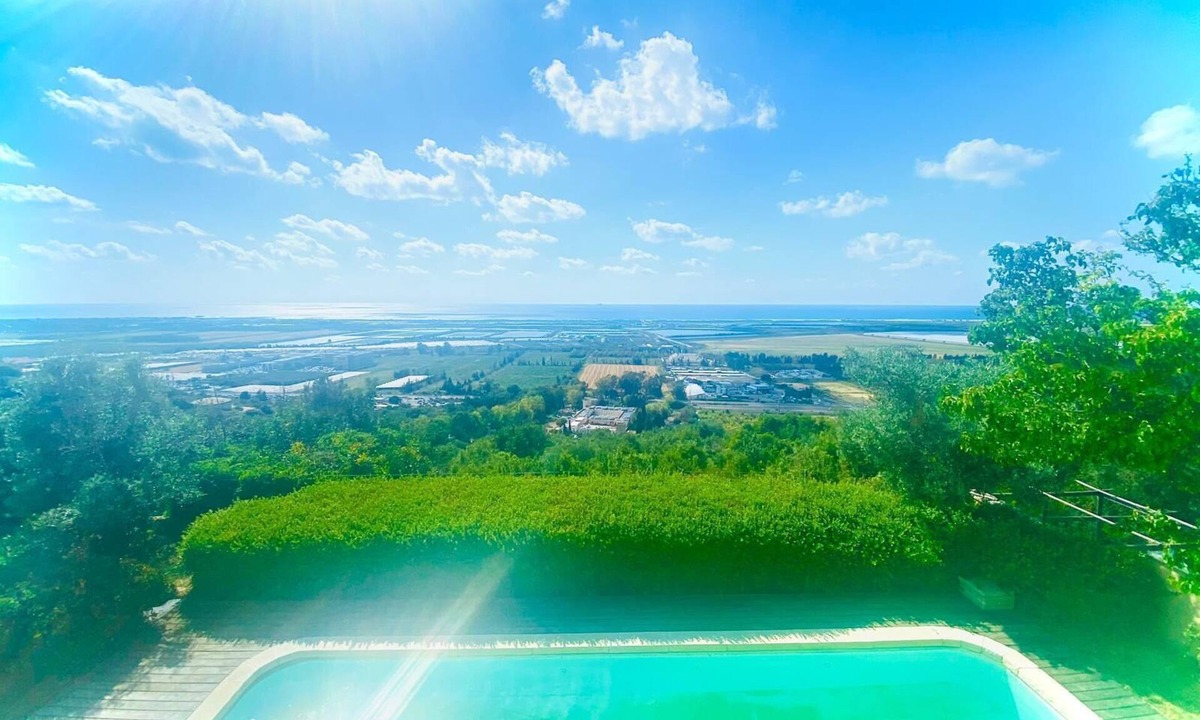 Zikhron Ya'aqov House | Spacious family villa, swimming pool, panoramic view & nearby beach