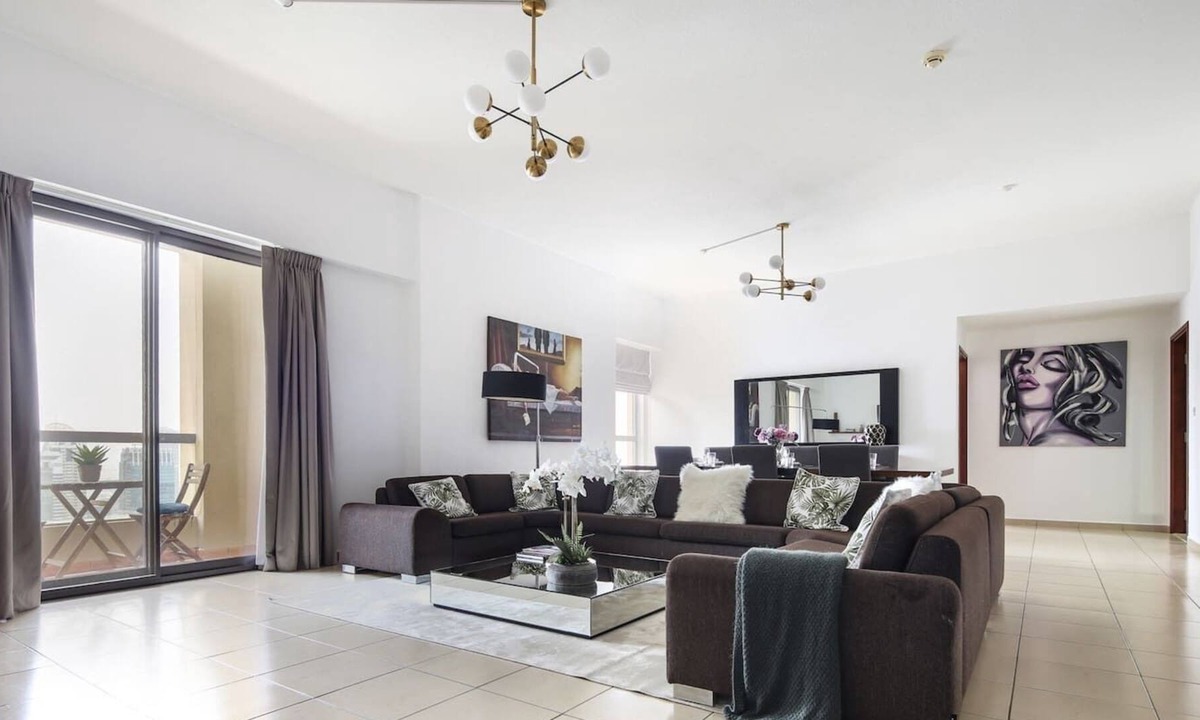 Jumeirah Beach Residence Apartment | Spacious & Modern 4BR in JBR with Marina Views
