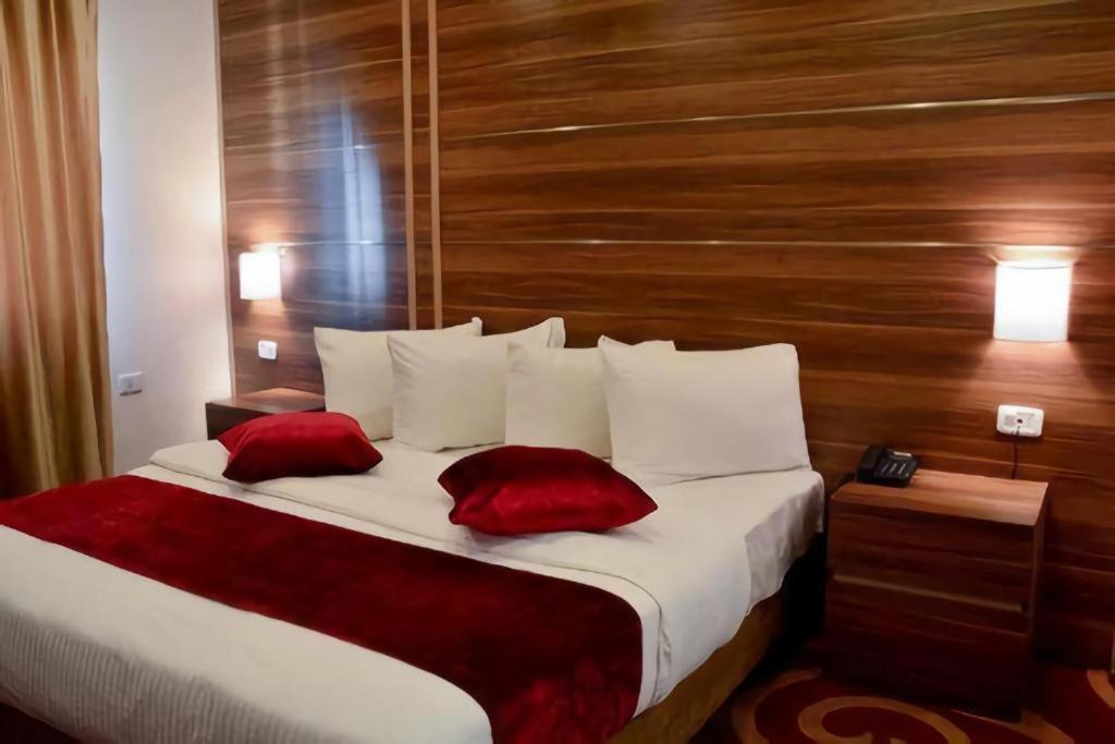 Suwailih Hotel | Spark Plaza Hotel