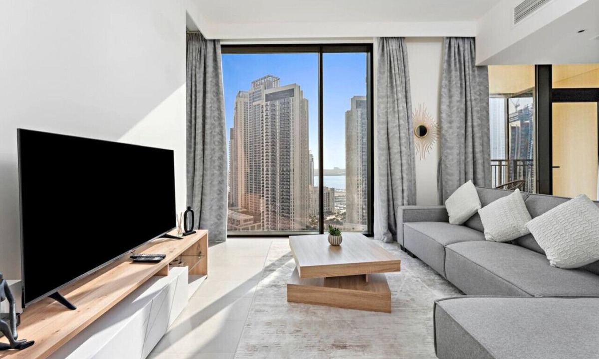 Dubai Apartment | StoneTree - Creek Rise Tower 1 1BR - Amazing Community