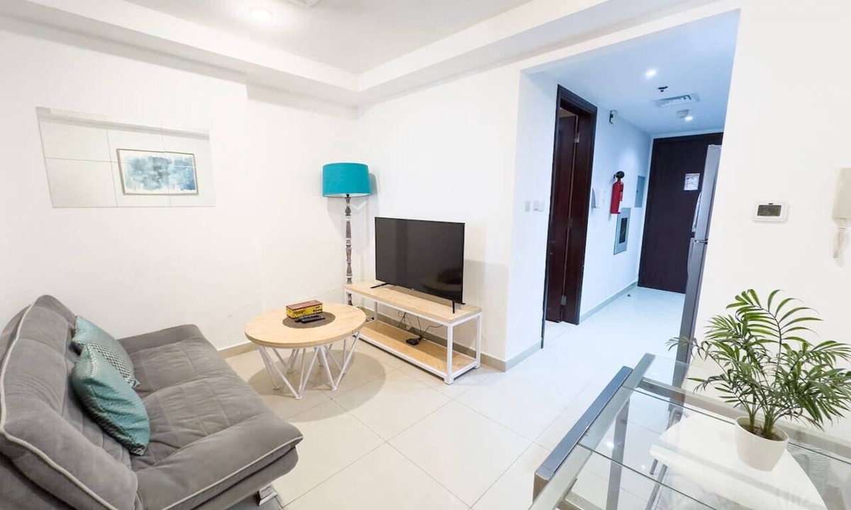 Al Hamra Village Apartment | Studio Apartment with sea view