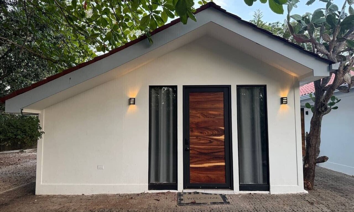 Coco House | Studio w/Pool Near Playa del Coco