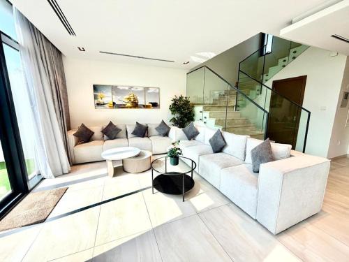 Ras Al Khaimah Villa | Stunning 2BR Villa in Danah Bay with Private Beach