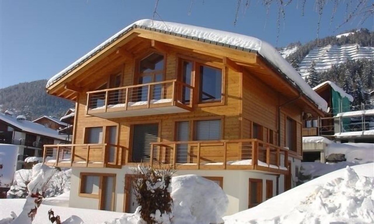 Anzere Ski Chalet | Stunning contemporary chalet in Anzère with unbelievable views of the mountains.