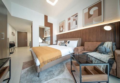 Al Hamriya Apartment | Stunning Oceanfront Studio Stay - Blue Bay Walk Pool & Gym