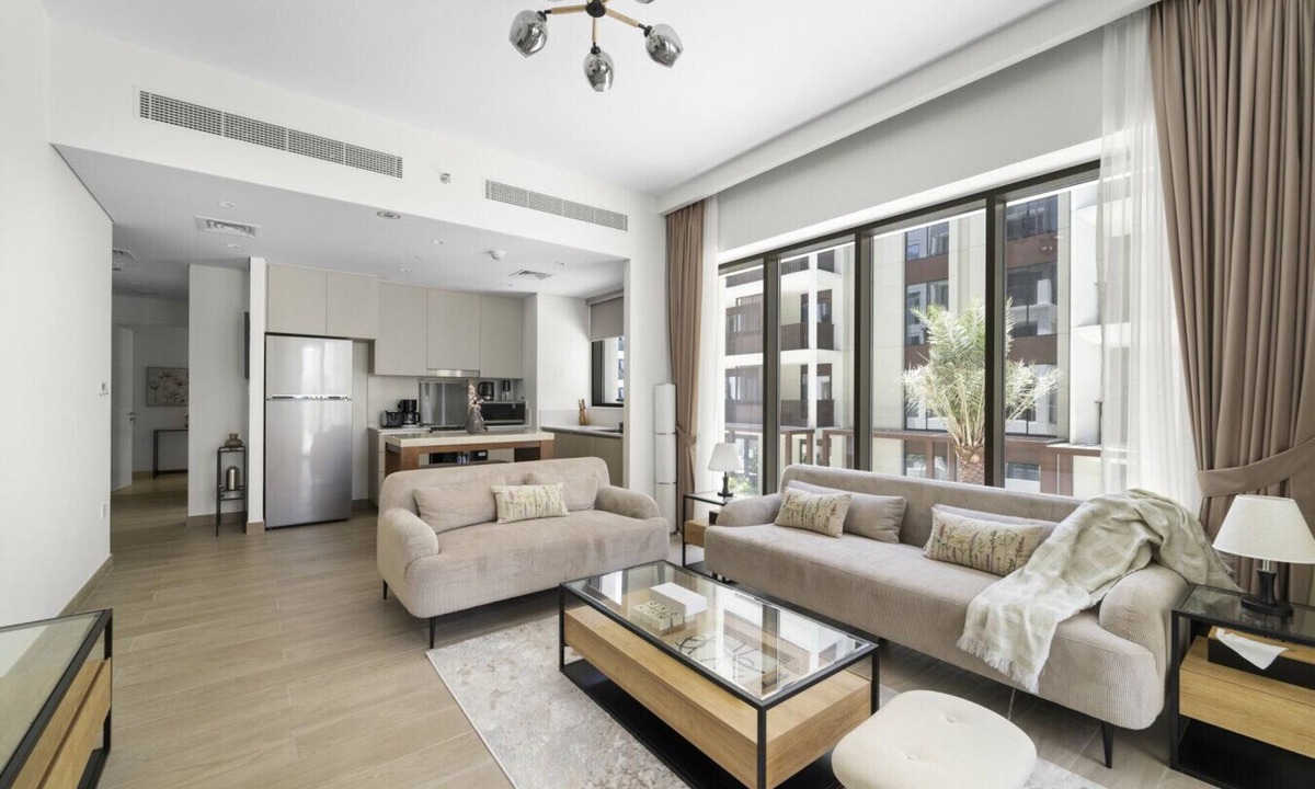 Dubai Apartment | Stylish 2BR | Creek Grove | Near Downtown