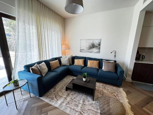 Dubai Apartment | Stylish Poolside Stay Brand New Interiors