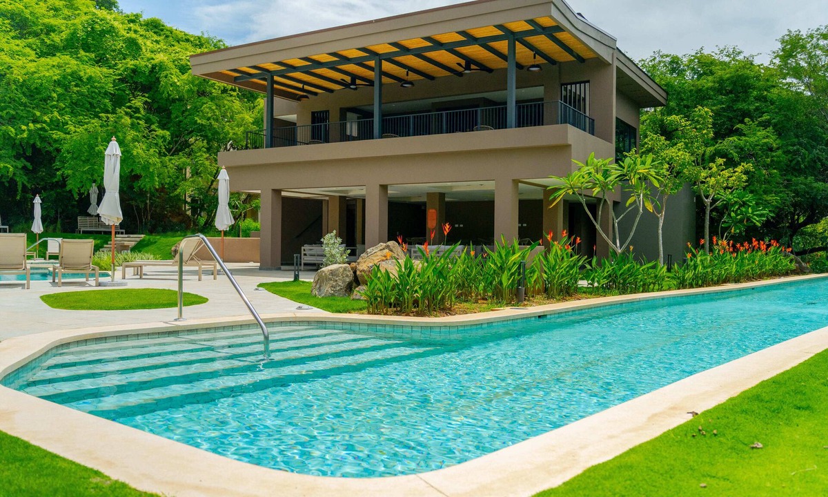 Coco Apartment | Suncoast Rentals