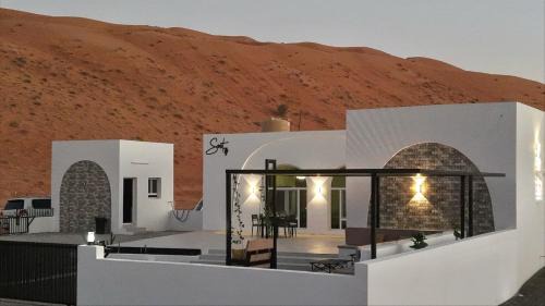 Al Wasil Ski Chalet | Sunset77