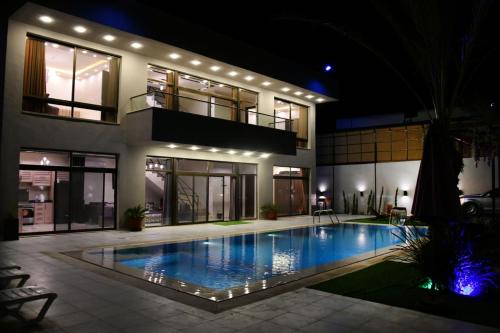Al-Maghtas House | Sunshine Chalet