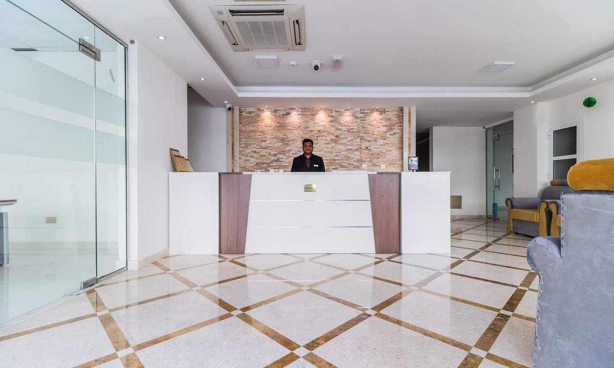 Seeb Hotel | Super OYO 106 Muscat Grand Hotel Apartment