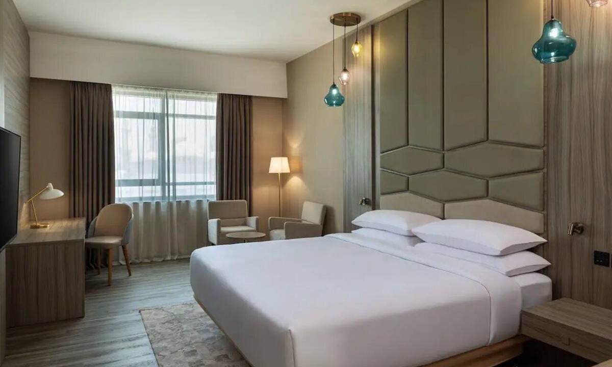 Dubai Production City Hotel | Superior King | FourPoints Dubai | Pool, Spa, Marina + Beach Close | 2 Units