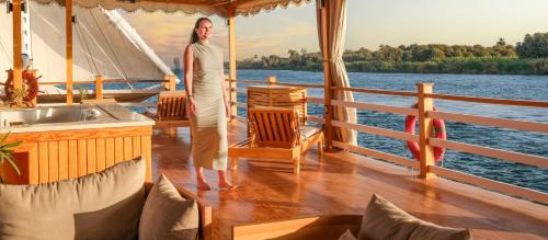 Nile River Luxor Boat Rental | SWAN DAHABIYA Luxury Boutique Nile Cruise - Every Friday from Aswan for 3 nights & Every Monday from Luxor for 4 nights