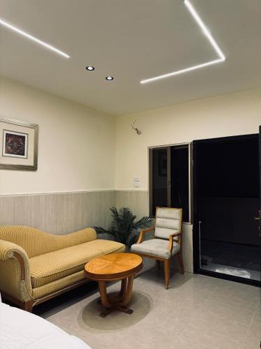 Jabal Al-Hussein Apartment | The cava