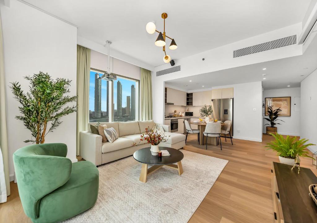 Za'abeel 2 Apartment | The Cinema Suite Luxury 2-Bed Near Dubai Mall