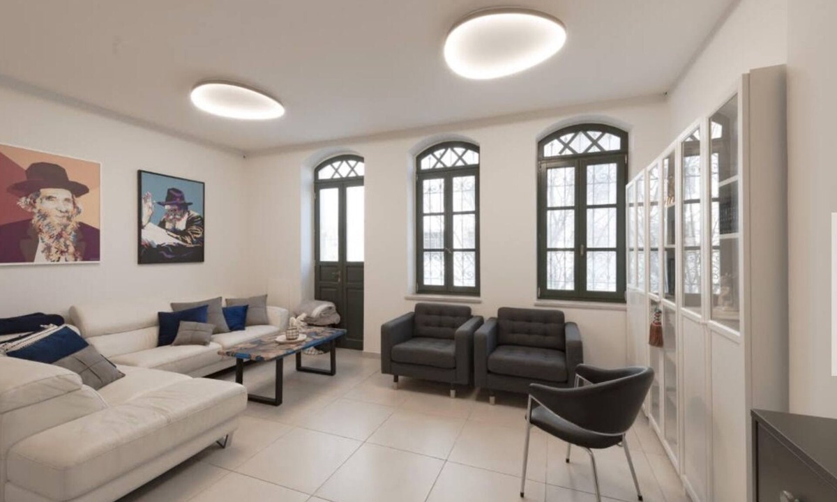 Nachlaot Hotel | The Menachem: 3 Bedrooms/2 Bathrooms Vacation Rental Apartment in City Center