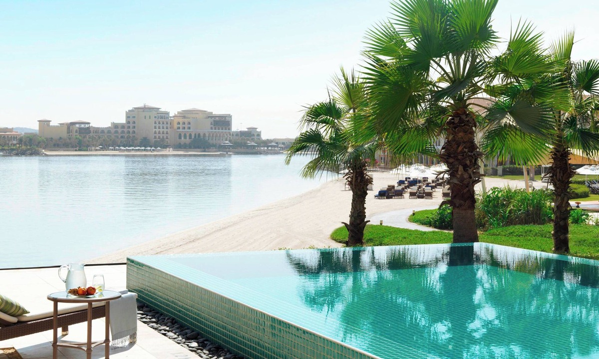 Abu Dhabi Hotel | The Ritz-Carlton Abu Dhabi, Grand Canal