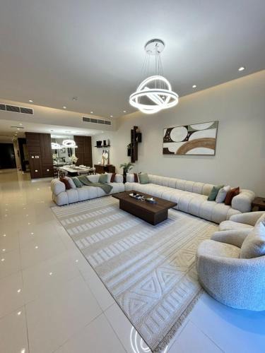 Sharm Villa | The Riviera Luxury Villa - Seaview Al Dana Fujairah