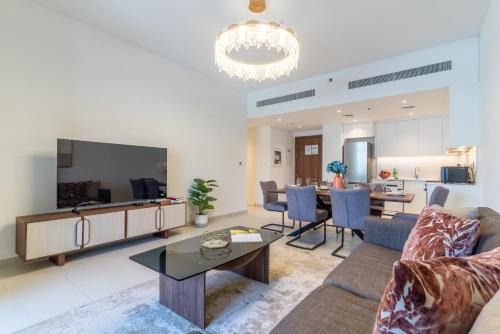 Umm Suqeim 3 Apartment | The Smart Concierge - Jadeel 1 MJL