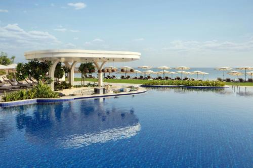 Muscat Resort | The St. Regis Al Mouj Muscat Resort
