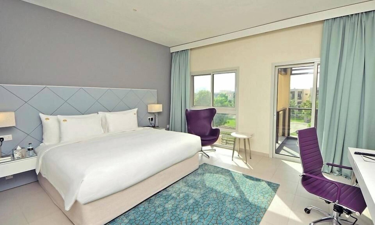 Mina Al Arab Apartment | Three Bedroom Villa With Pool Near Lagoon Marina