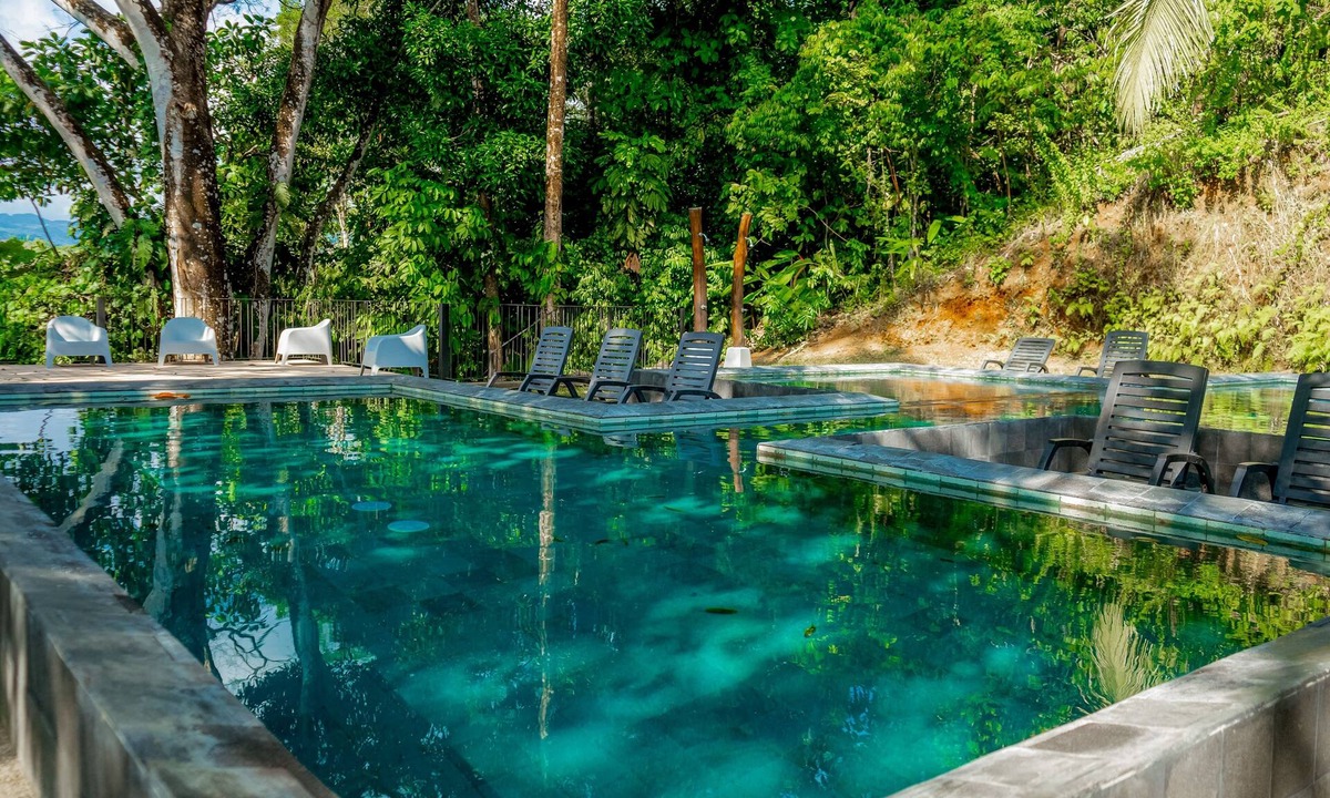 Jaco Apartment | Tranquil lakefront apartment with stunning views & pool access