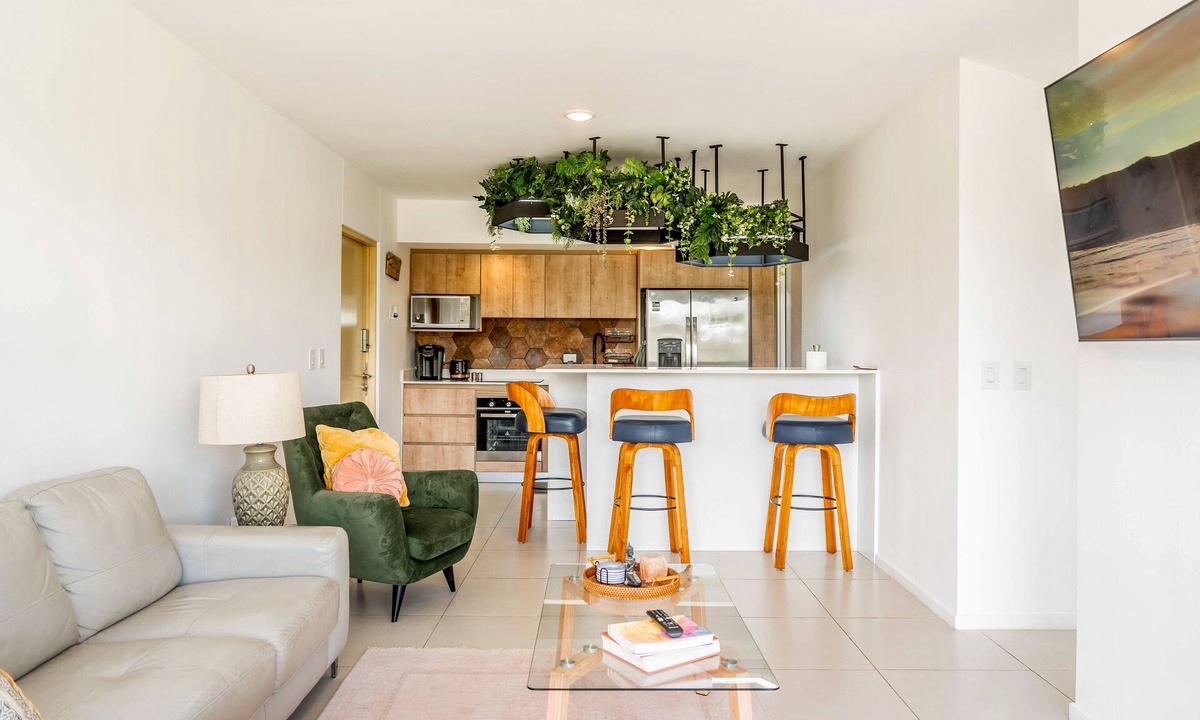 Jaco Apartment | Tranquil lakefront apartment with stunning views & pool access
