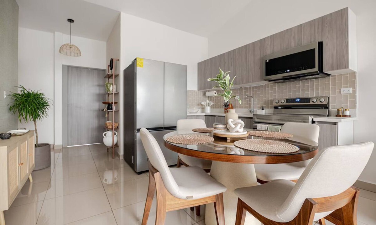 Guacima House | Tropical Nest - Modern Gated Home w/Community Pool Near SJO. Pet-Friendly!
