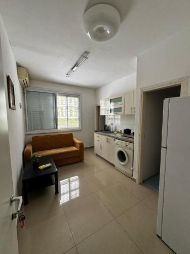 Haifa Apartment | Urban Serenity 4 rooms, 2 Bath