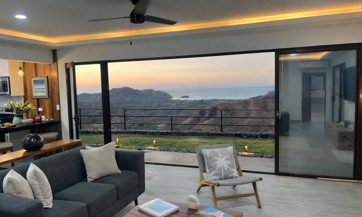 Coco Villa | Villa Brisa Azul - Incredible Ocean Views