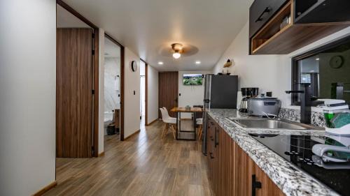 Penas Blancas Villa | Villa El Bosque Dorado