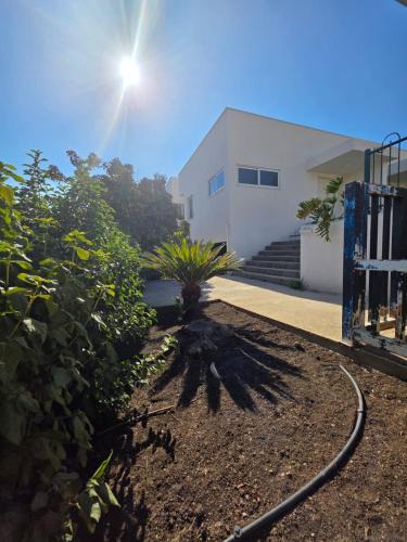 Qiryat Shemona Villa | Villa Geffen