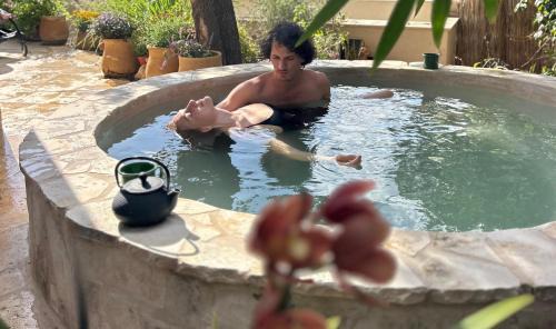 Ein Hod Artists Village Apartment | Villa Hod Couples Suite with Hot Tub