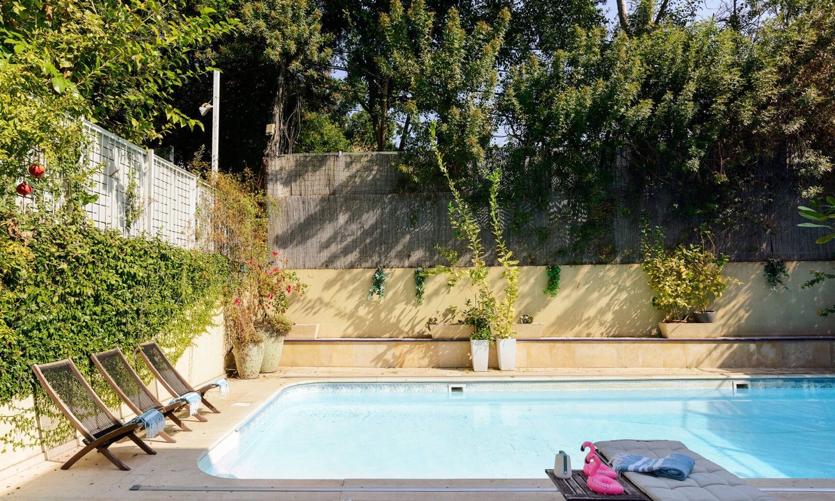 Tel Aviv Villa | Villa Private Pool & Garden in the City by FeelHome