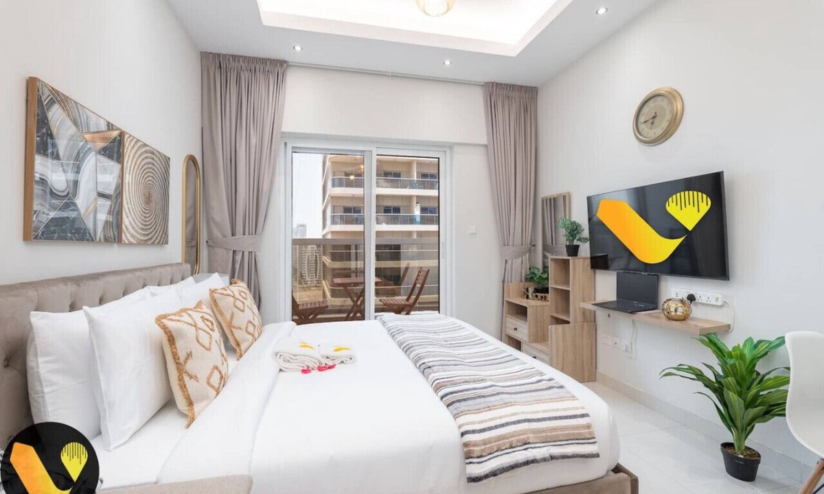 Dubai Sports City Apartment | Vogue Studio at Hera Tower Sports City
