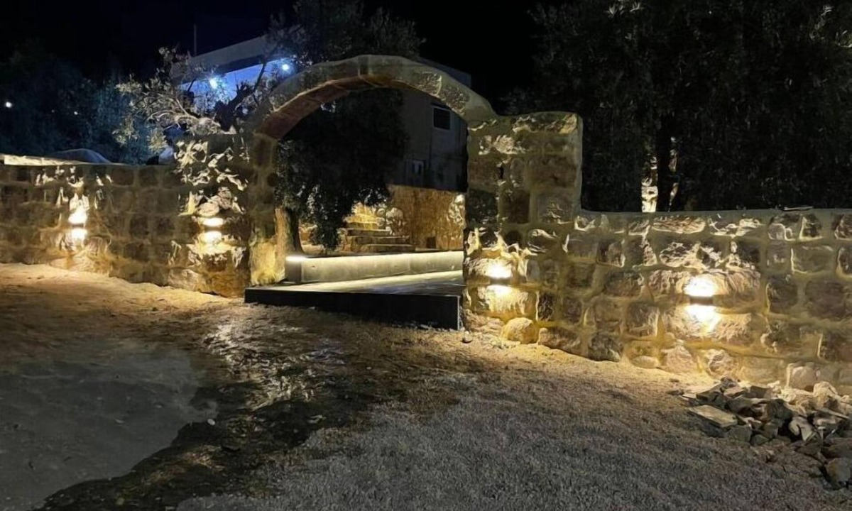 Shoubak Hostel | Wadi Al Nakhil Hostel