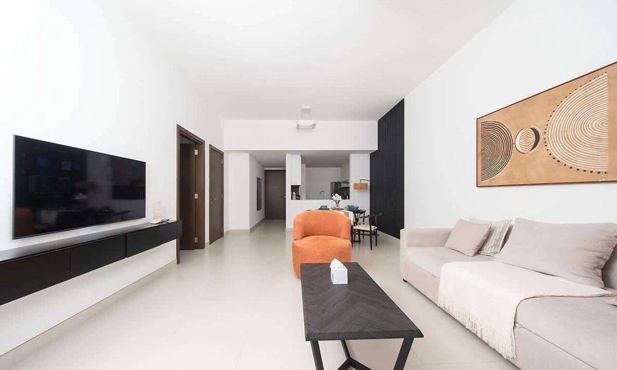 Al Hamriya Apartment | Waterfront Apt W Pool Balcony & Beach Access