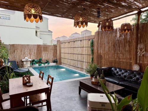 Al Hamra Village Villa | Western Townhouse with swimming pool